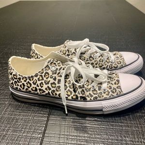 Cheetah Converse
